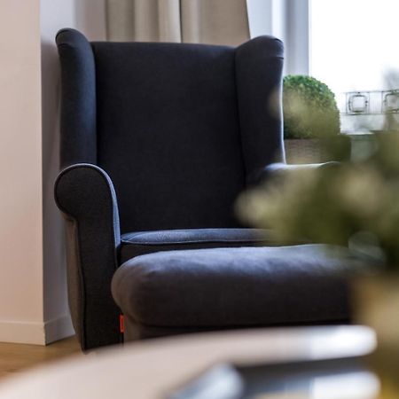 Apartment Poznan Mtp Chelmonskiego By Noclegi Renters Eksteriør bilde