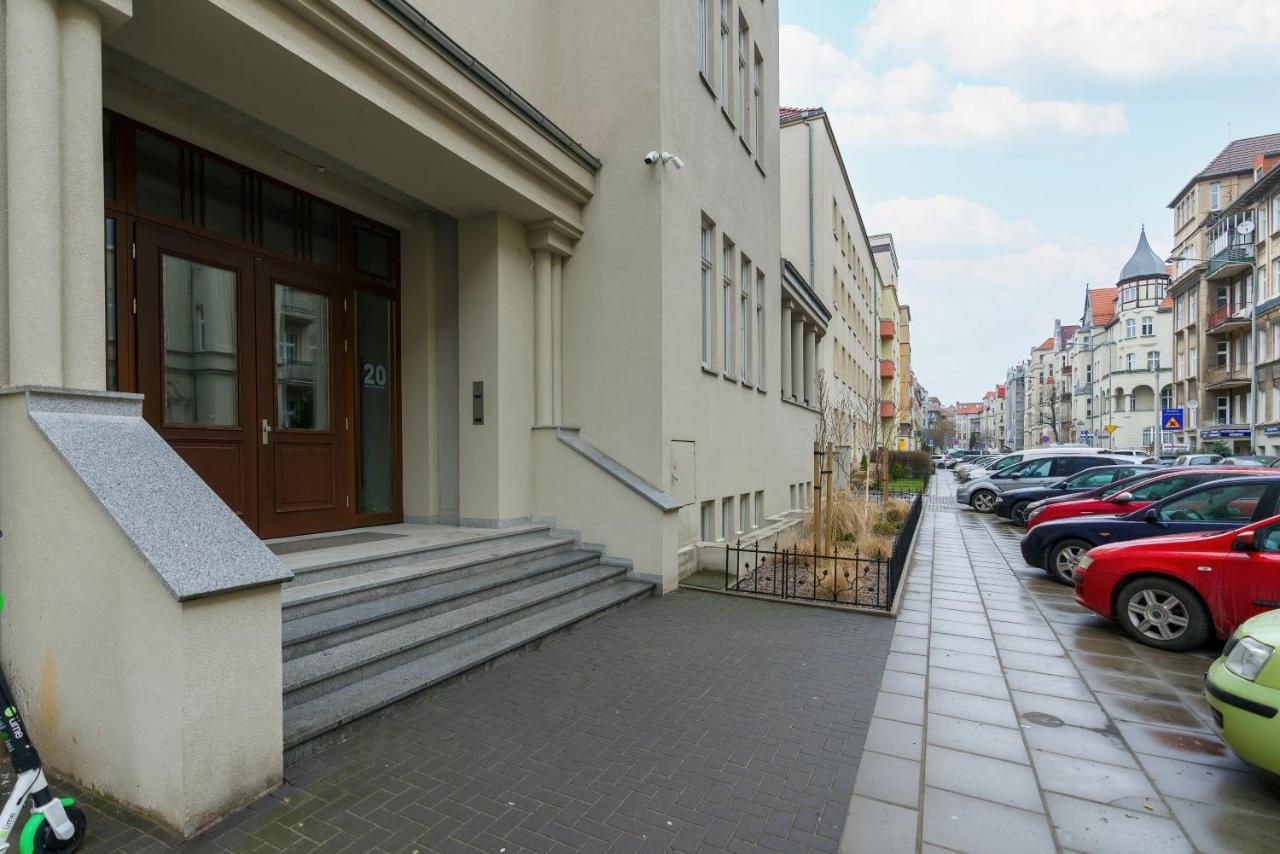 Apartment Poznan Mtp Chelmonskiego By Noclegi Renters Eksteriør bilde