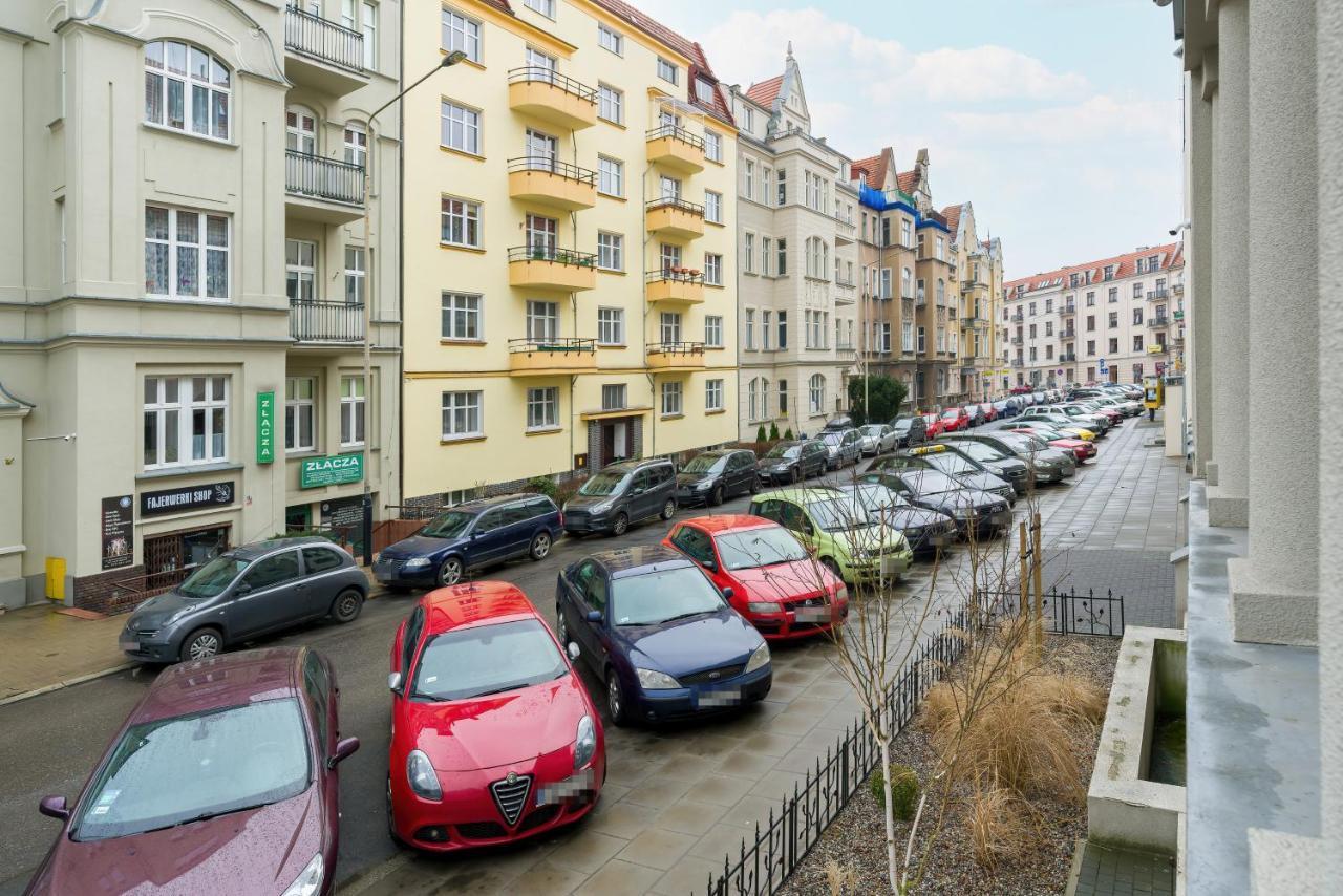 Apartment Poznan Mtp Chelmonskiego By Noclegi Renters Eksteriør bilde
